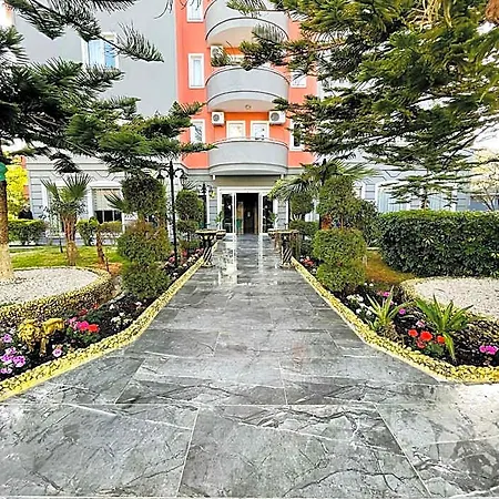 Grand Alisa Hotel